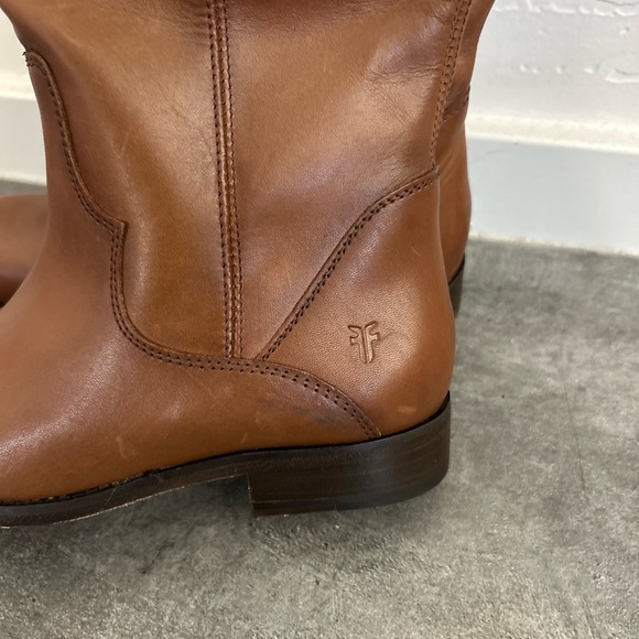 NEW Frye Women Marissa Medallion Leather Inside Zip Tall Boot US 5 Cognac $328 - Picture 5 of 10